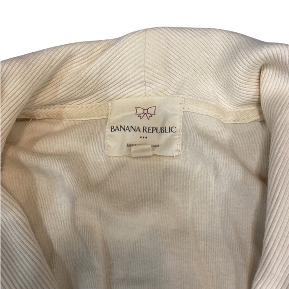 Women’s Banana Republic Factory Sweater - Picture 2 of 3